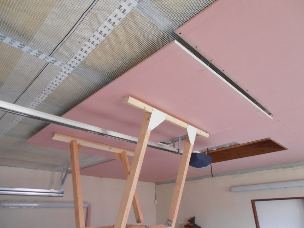 zvedák na sádrokarton