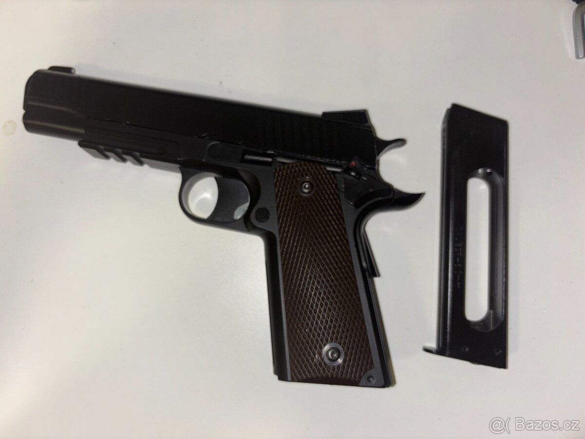 Plynová pistole 1911