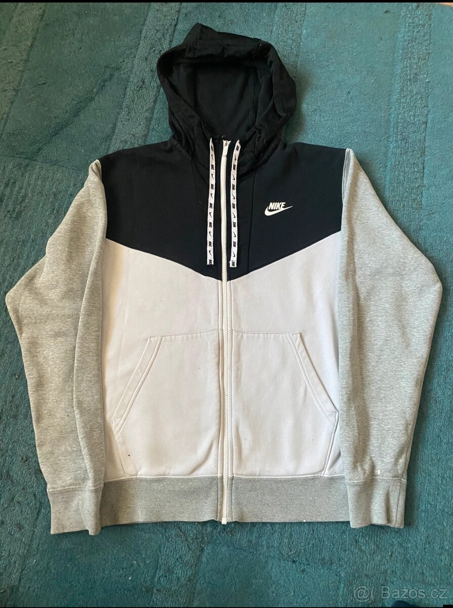 Nike sportswear mikina