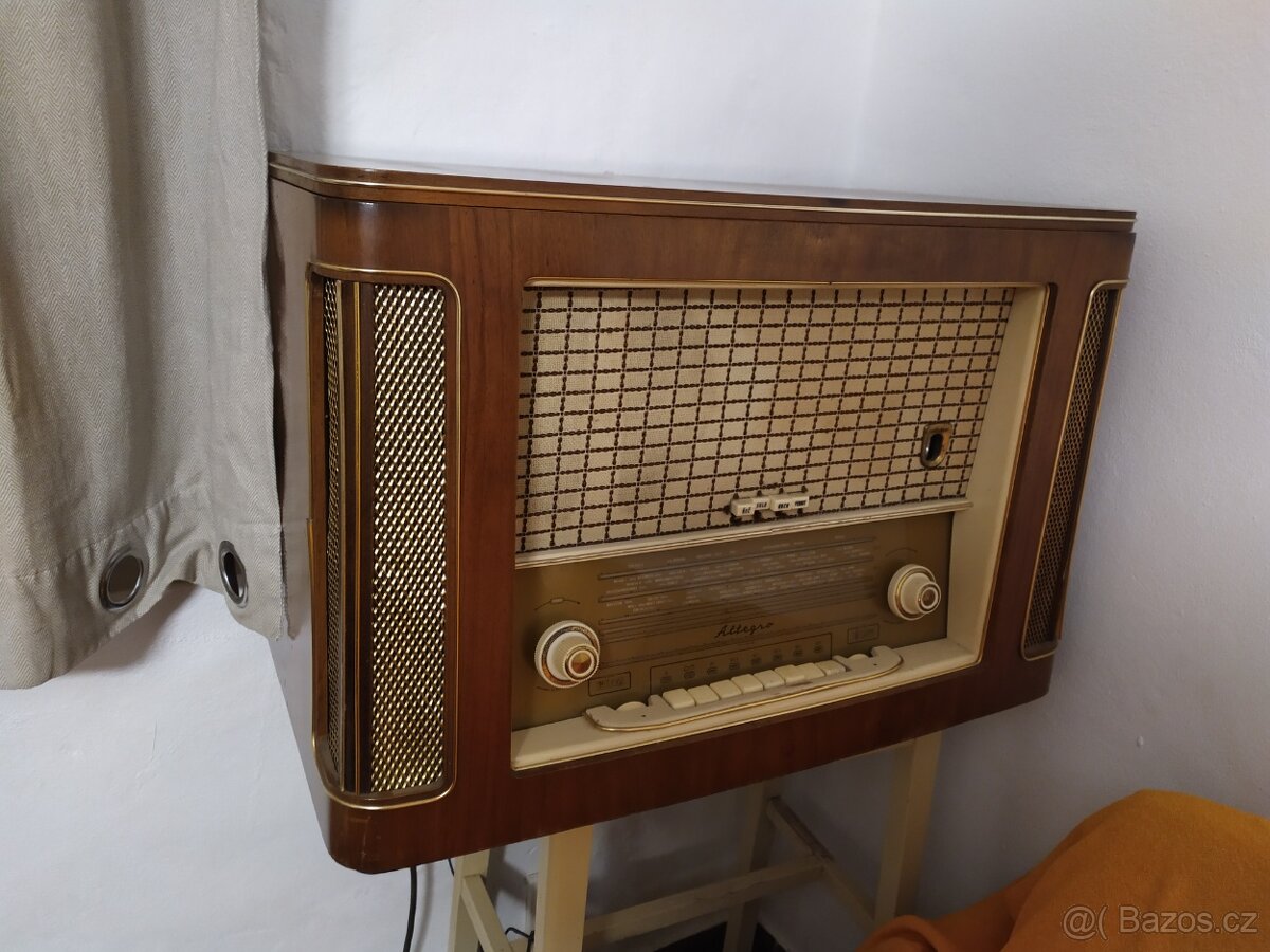 Gramoradio Tesla