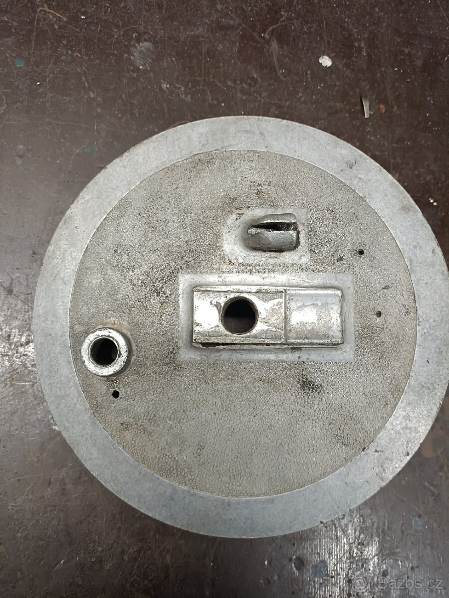 Brzdový štít Jawa kyvacka