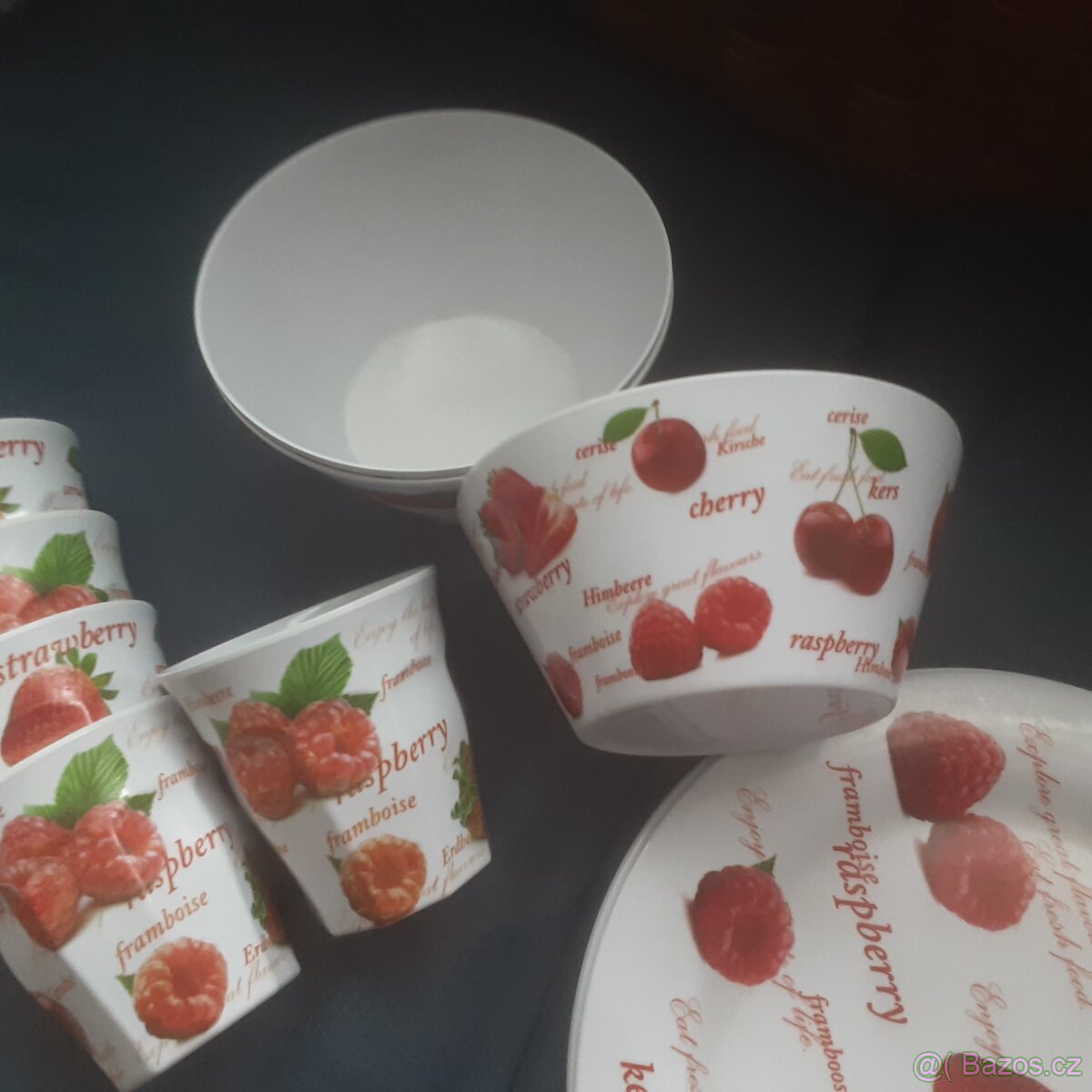 Skleničky misky talire