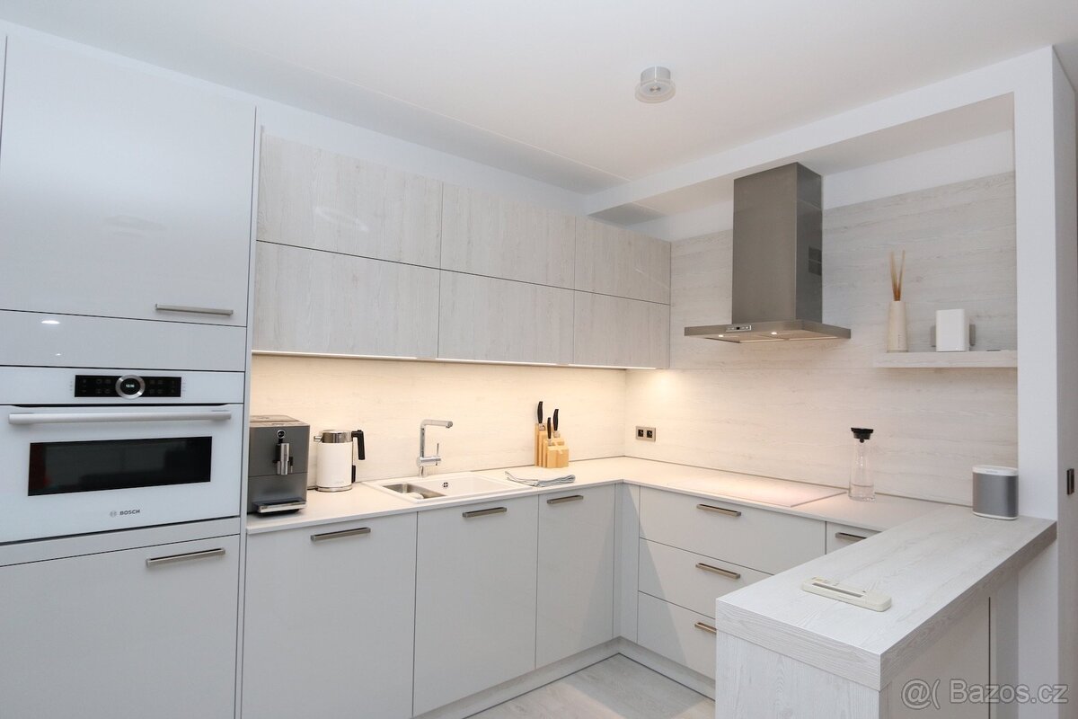Pronájem bytu 2+kk, 67 m2, Praha - Stodůlky, ulice Klementov