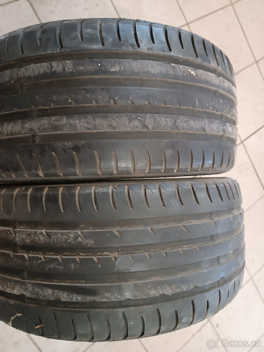 Letní pneu 245/40/18