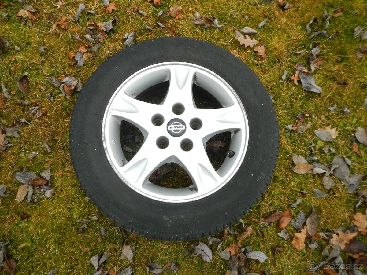 Nissan Almera / Tino alu kola 15''