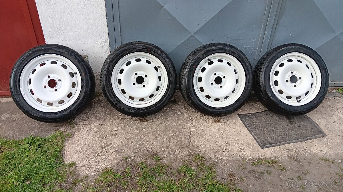 P-Disky 15" Ford 4x108mm letní 195/50 15 Dot 2023