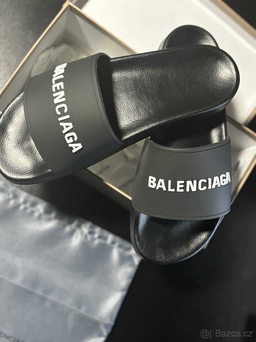 Balenciaga pantofle