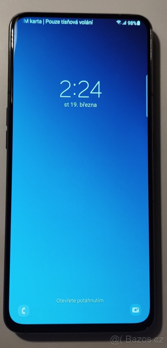 Prodám Samsung Galaxy A80, 8GB/128GB, Stav A