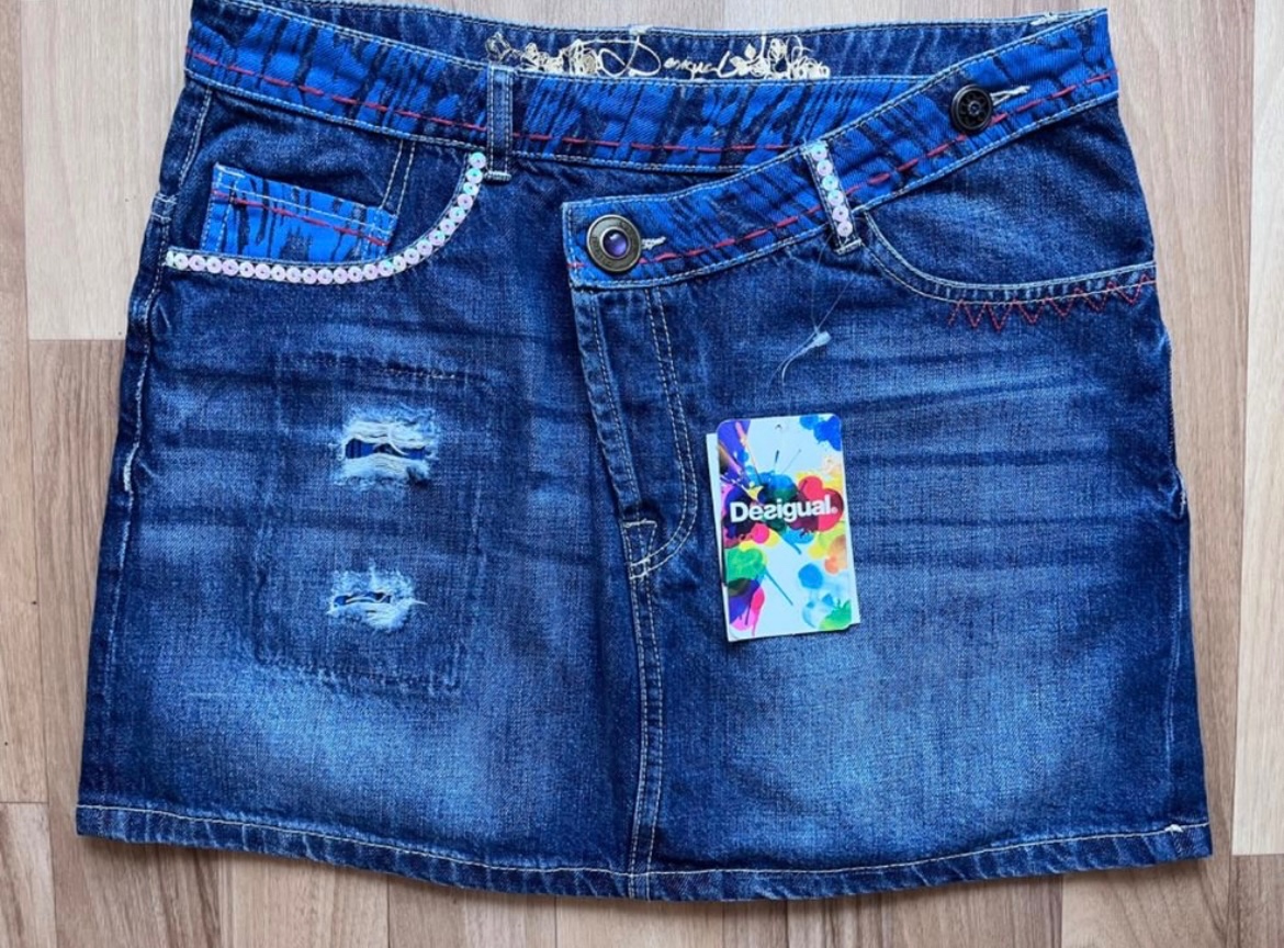 Nová sukně Desigual vel. 38