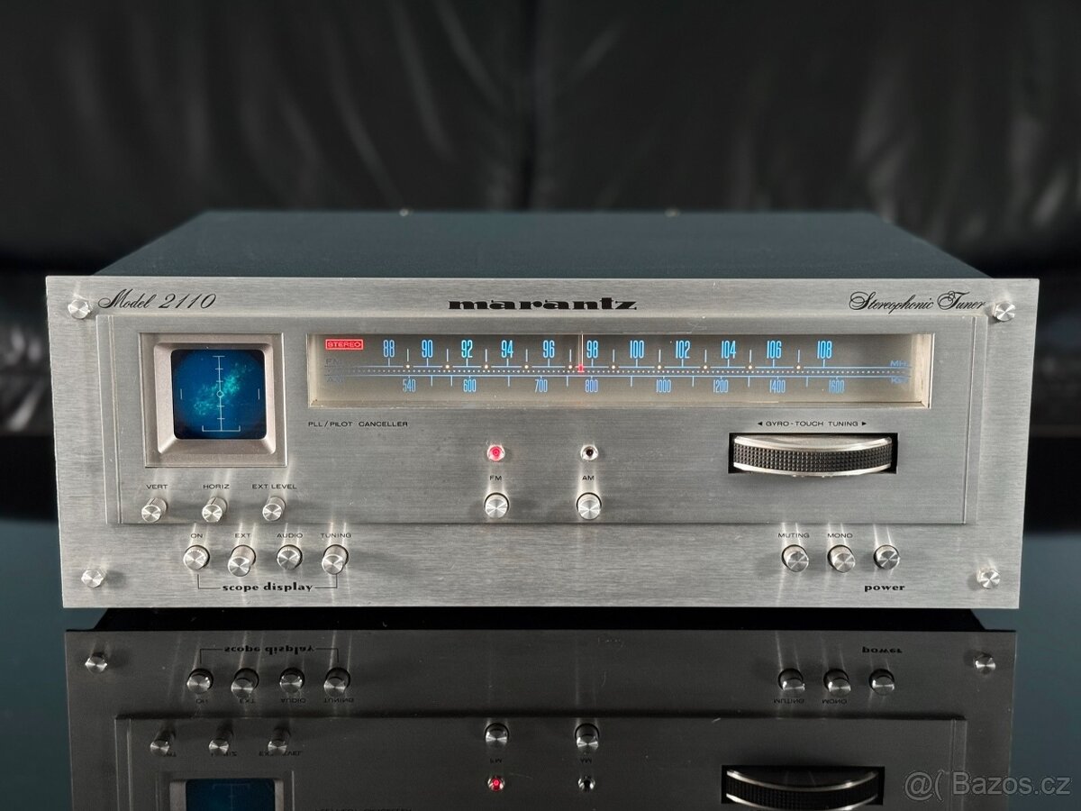 Marantz Model 2110 AM/FM Stereophonic Tuner