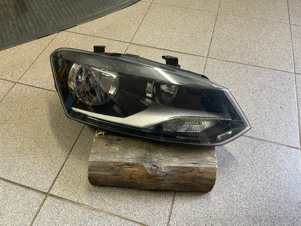 PP světlomet VW Polo 09-17, typ H7/H7