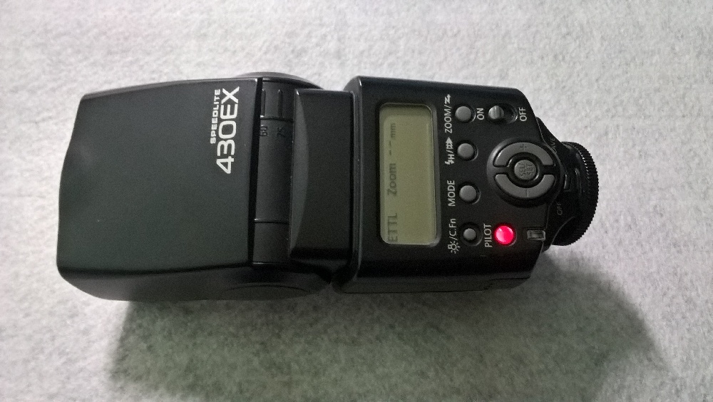 Blesk Canon Speedlite 430EX