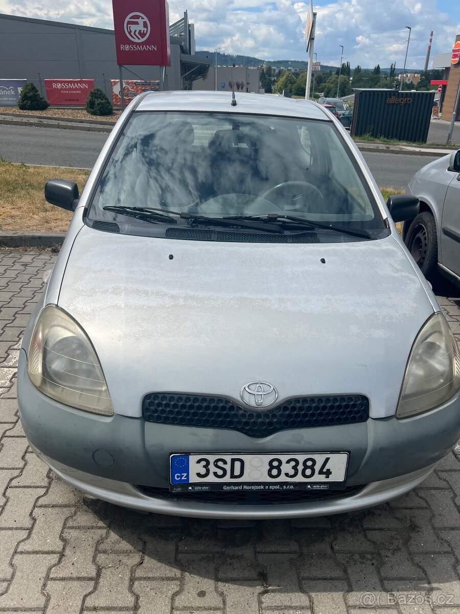 Toyota Yaris rv 2000