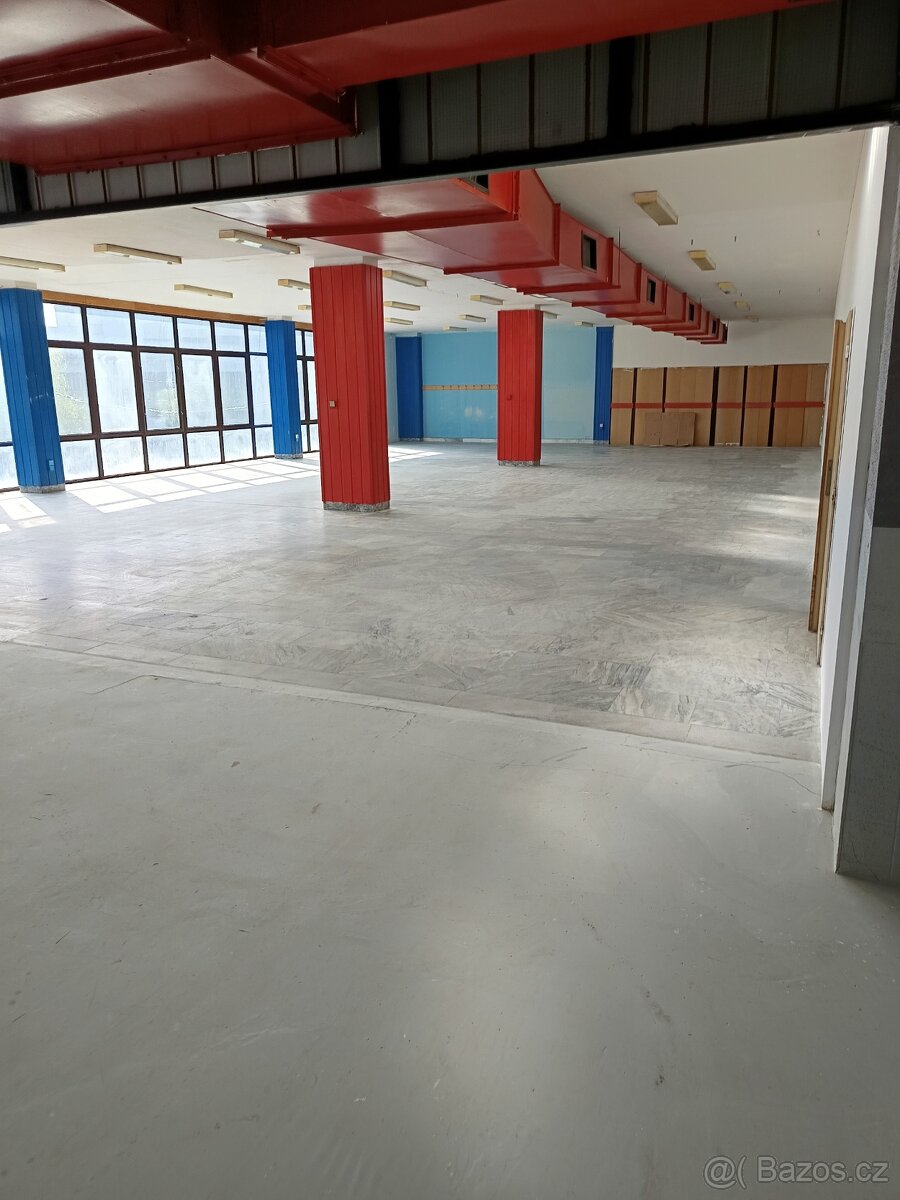 Pronájem komerčních prostor