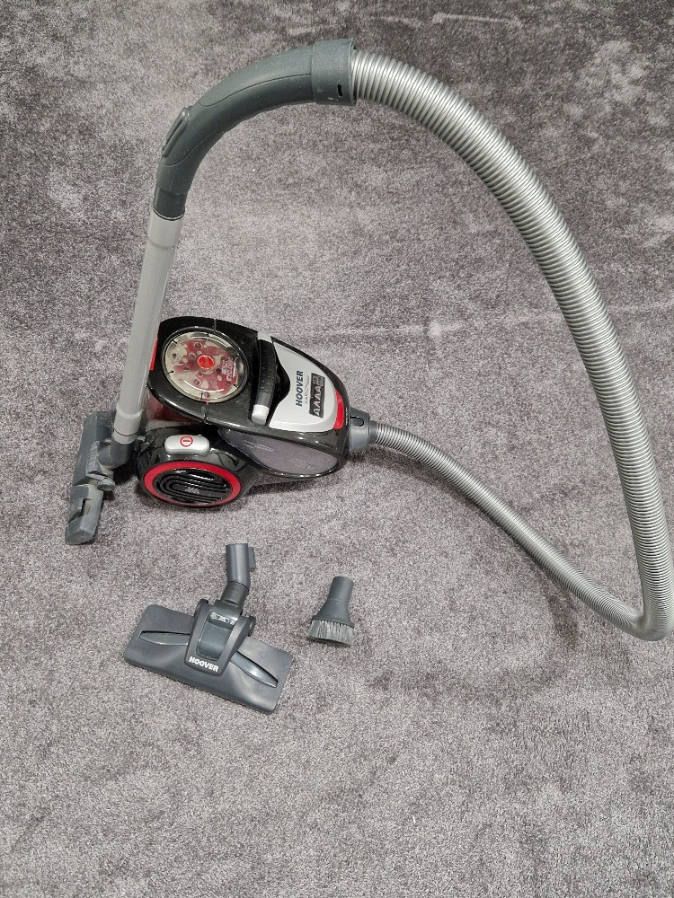 Vysavač Hoover Xarion bezsáčkový + příslušenství