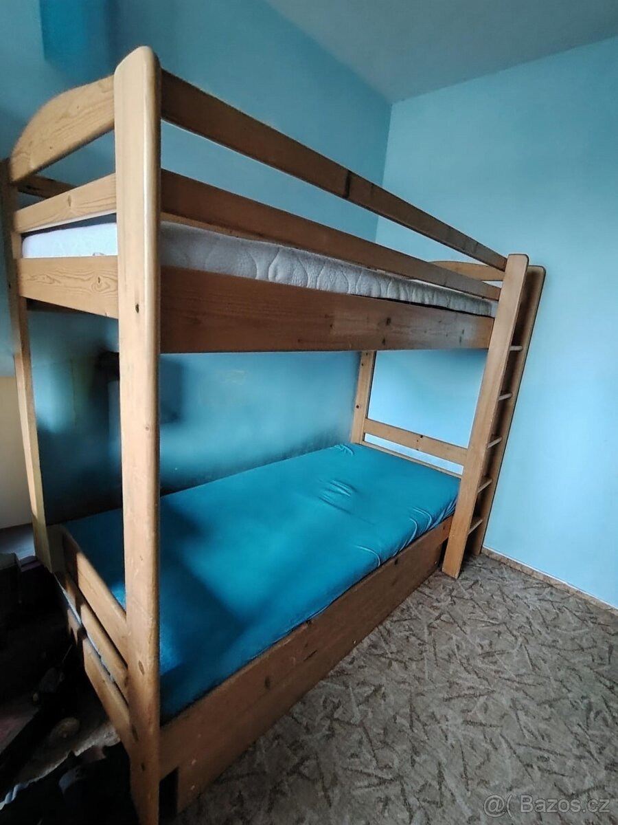 Patrová postel- palanda