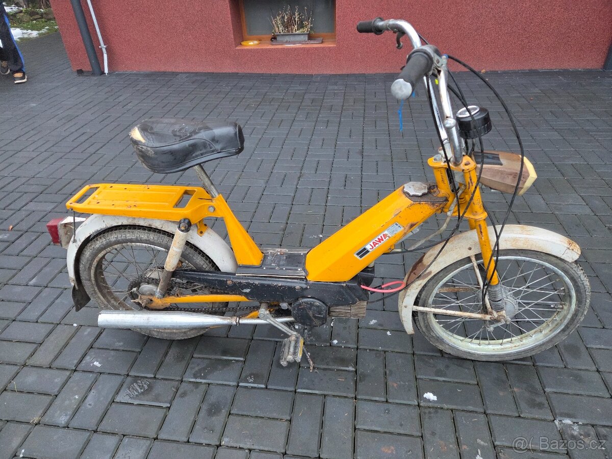 Babetta 207 s kartičkou, žlutá původní 8.