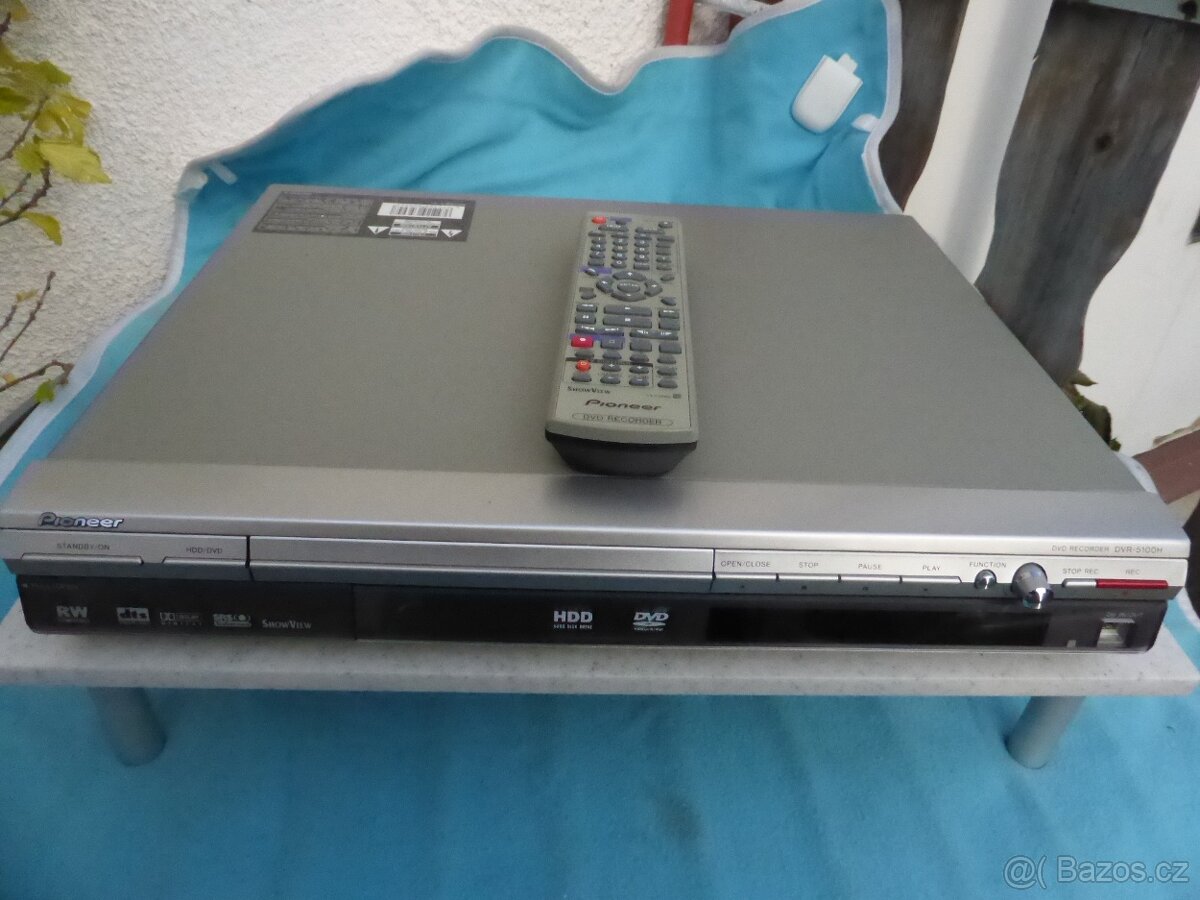 Pioneer DVR-5100H výborný DVD / CD rekordér S HDD