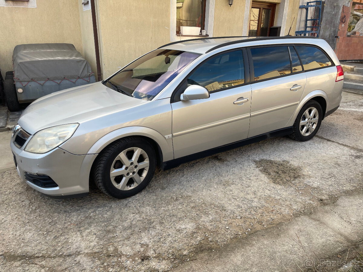 Opel Vectra C Combi 1,9CDTi 88kW rok 11/2005