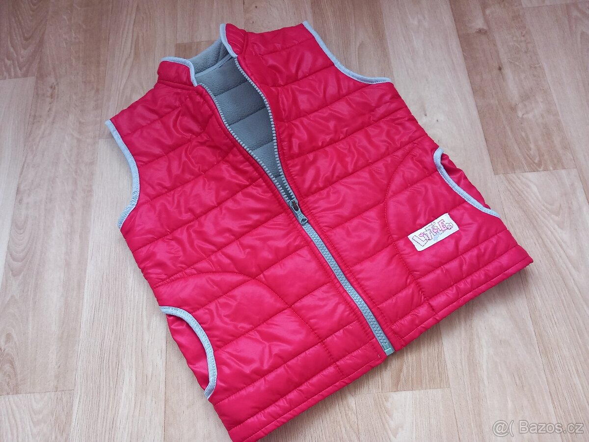 Vestička vel. 122 - 128