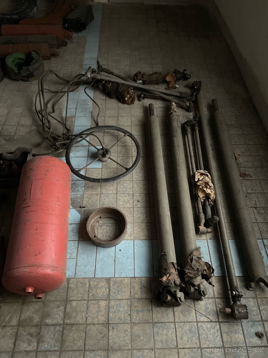 Náhradní díly Praga V3S