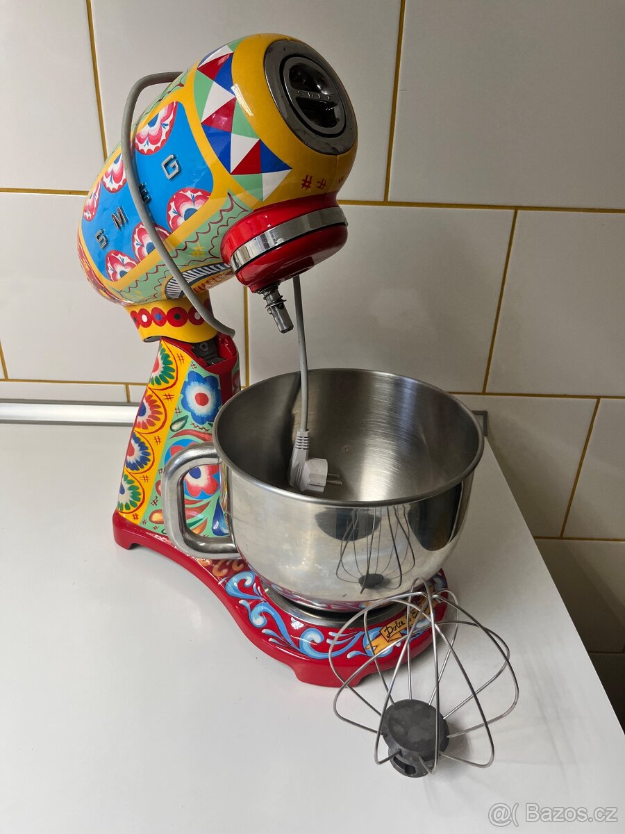 Použity kuchyňský robot SMEG Dolce&Gabbana