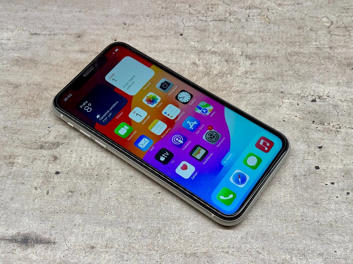 Apple iPhone XR White 64 GB