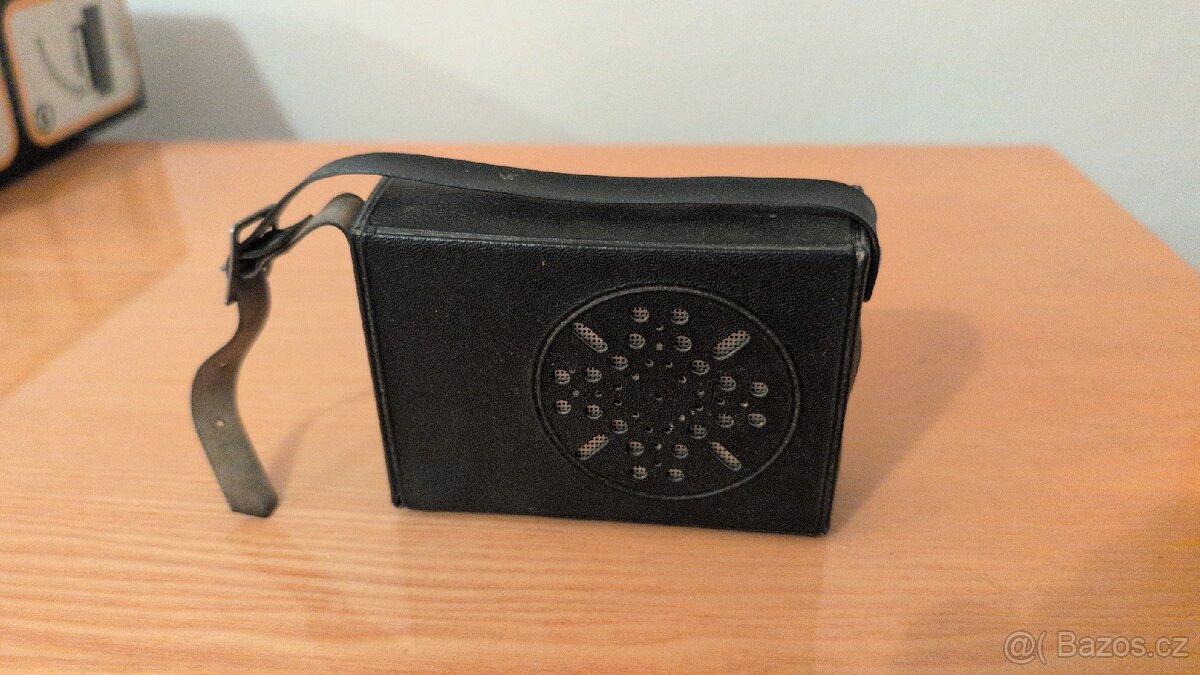 Kapesní rádio Tesla 2715B "IN70"