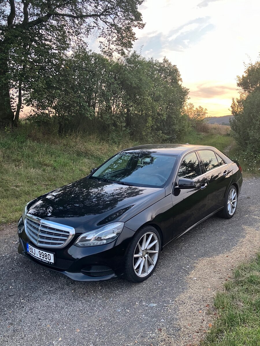 Mercedes-Benz E220
