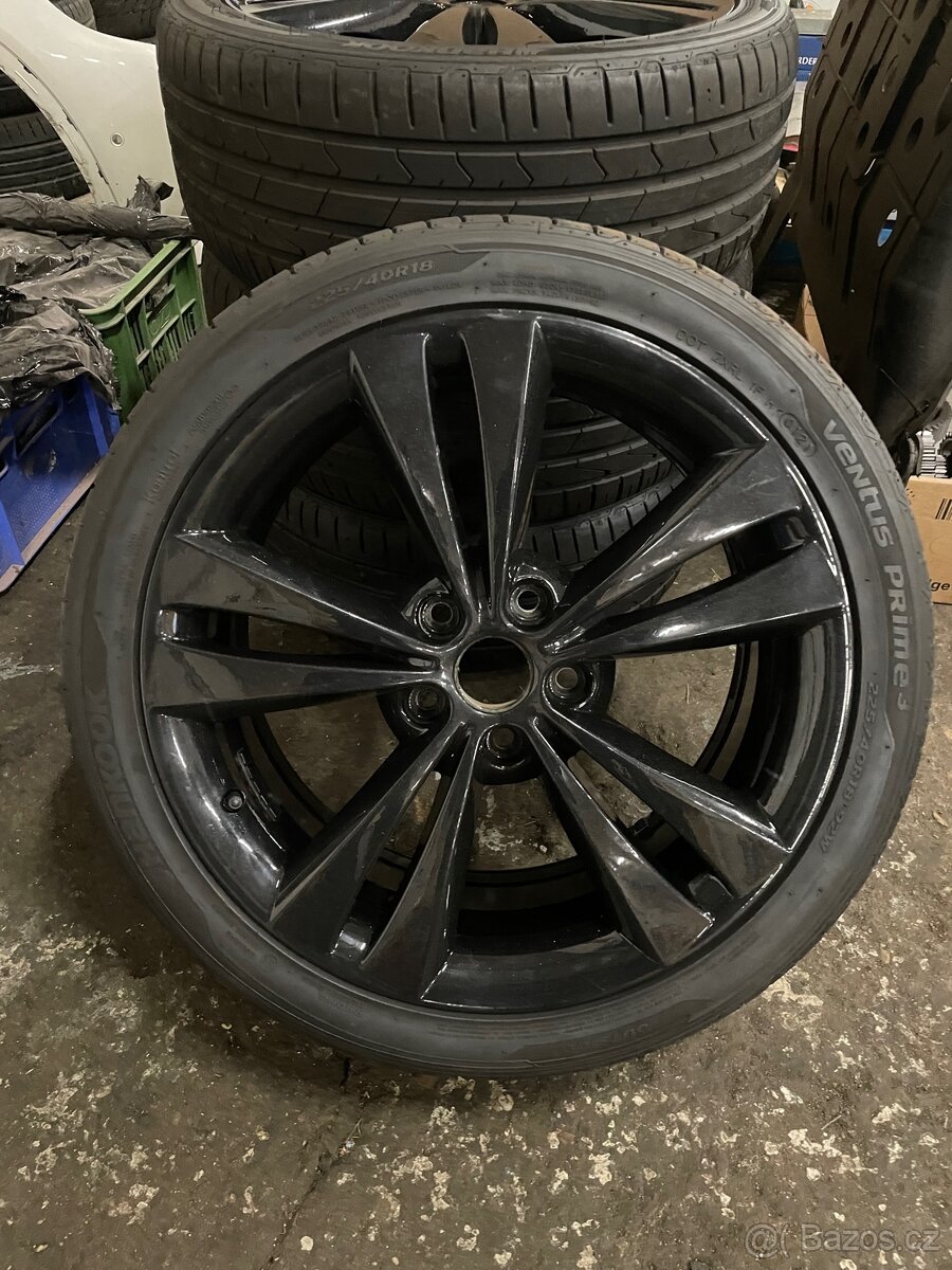 Sada po renovaci Škoda Octavia RS 18” Neptune Hankook