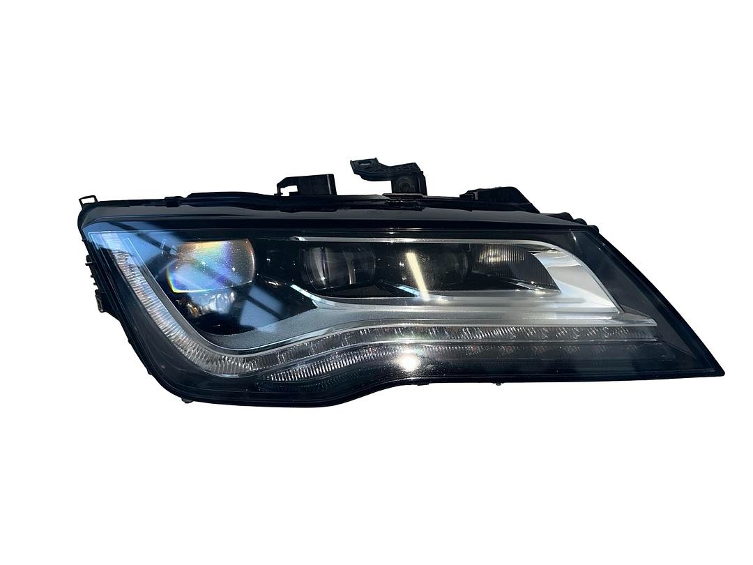 LED světlo pravý bixenon 4G8941034 Audi A7 4G r.v. 2012
