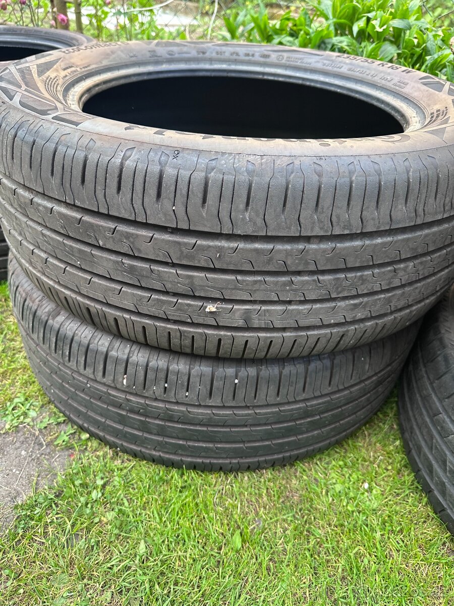 2ks letních pneu 235/55 R18 - Continental