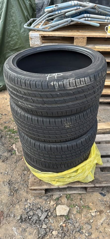 Nexen Nfera RU1 235/45ZR19 95W - 4 ks
