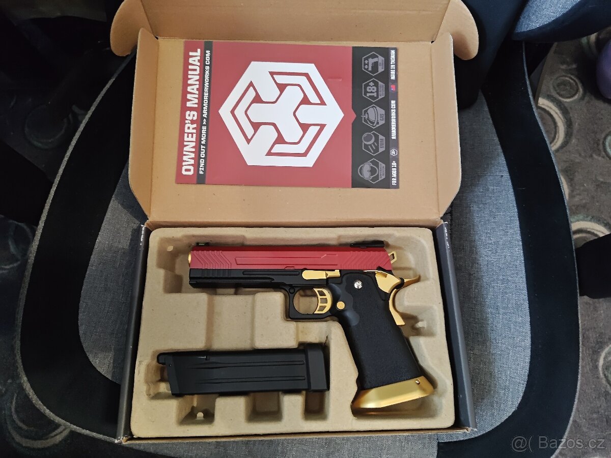 Plynová kovová airsoft pistole