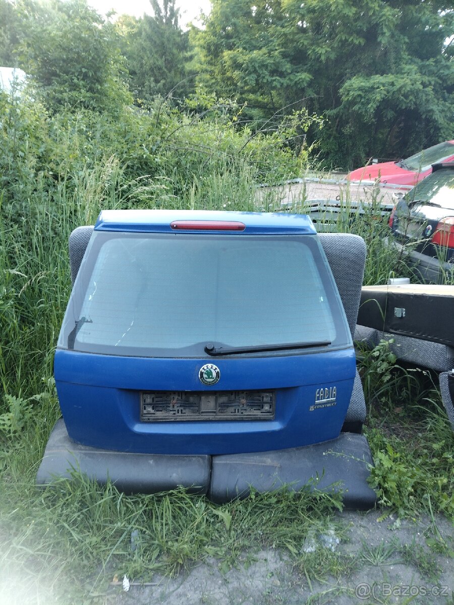 Páté Dveře Fabia 1