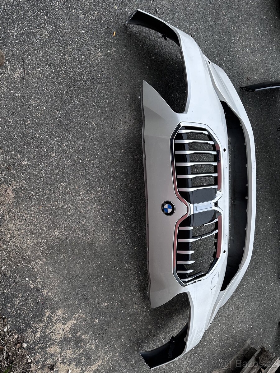 Bmw u06 přední nárazník