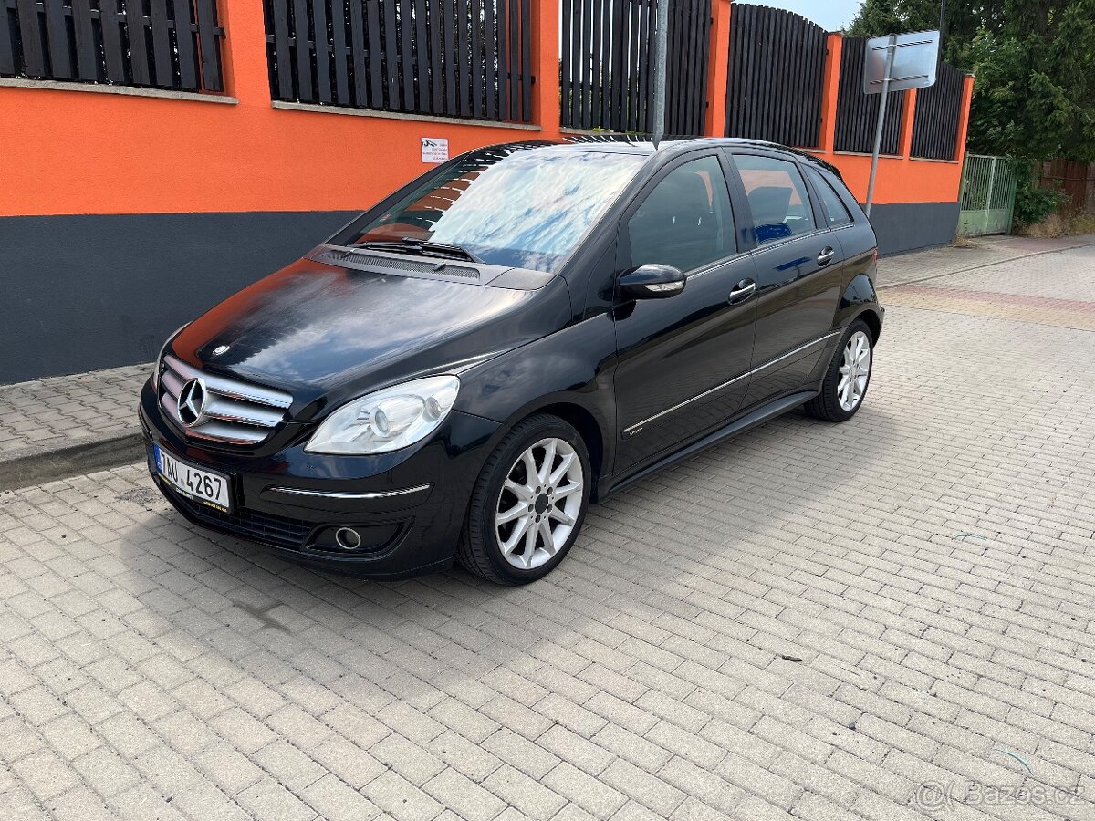 Mercedes-Benz B 200 CDi SPORT