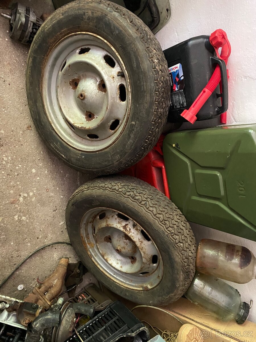 Renault 8, Renault R8 disky