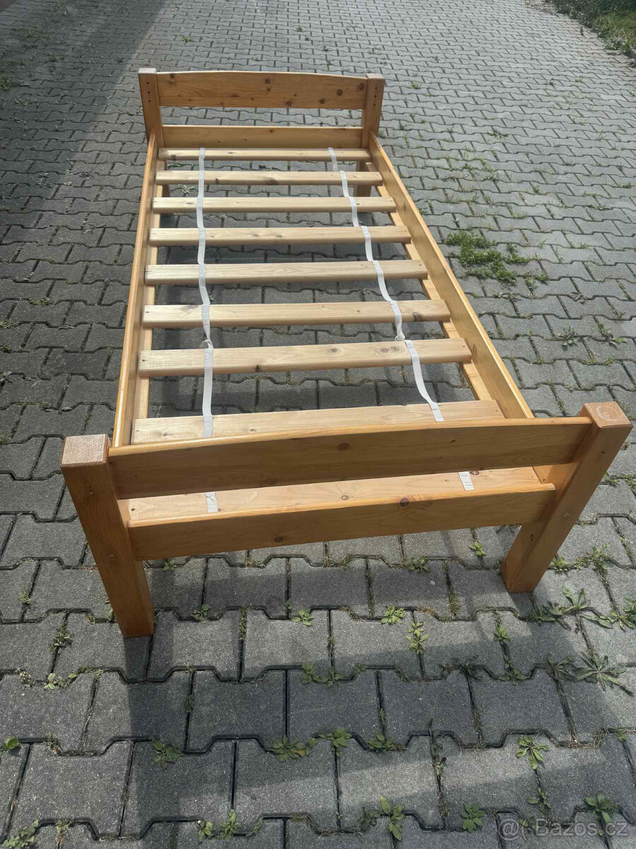 Prodej 2 stejných postelí