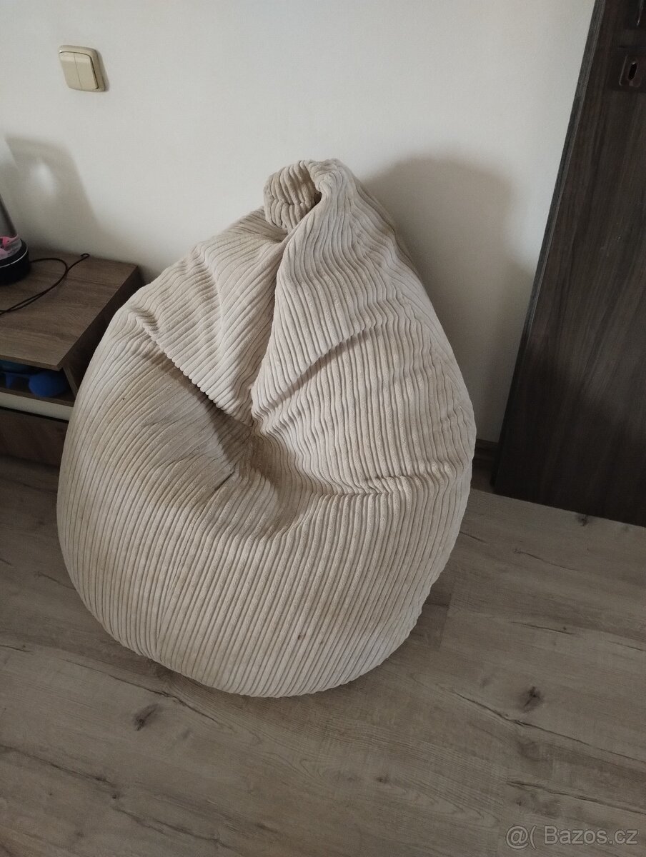 Sedací hruška, relaxační vak zn.Loungepug Velká Británie