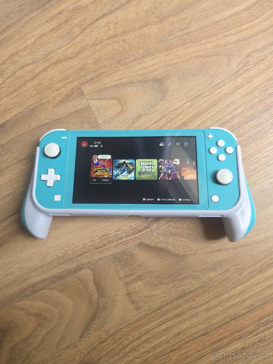 Nintendo Switch lite (očipovaný)