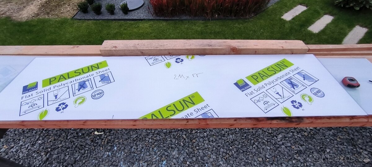 Palsun plný polykarbonát 6mm s UV