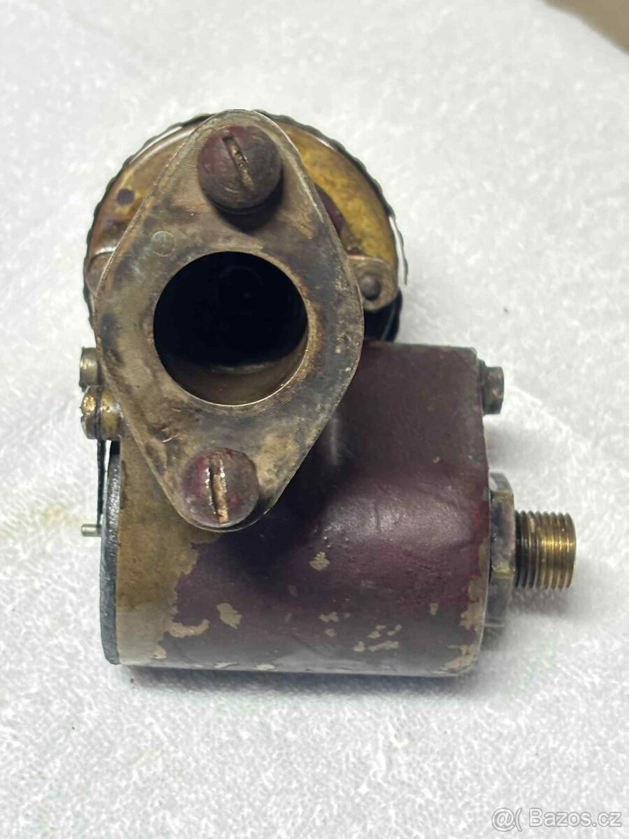 Stabilní motor Wikov Robot Karburátor zenit 26 R