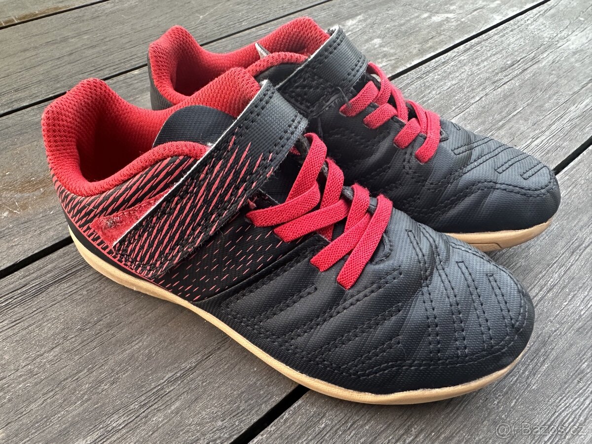 Dětské futsalové kopačky/sálovky 30 a 31