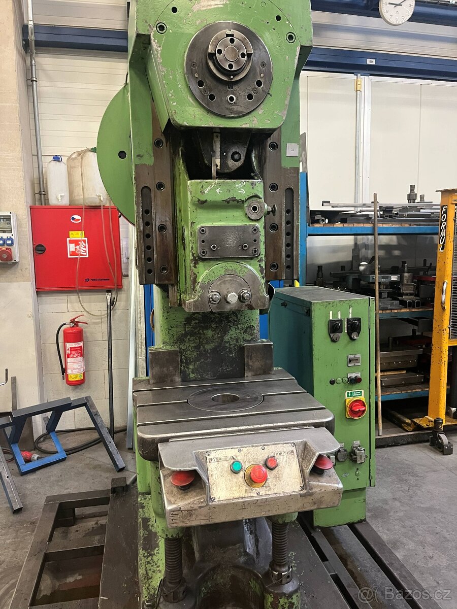 Weingarten ARV 40 Excentrický lis