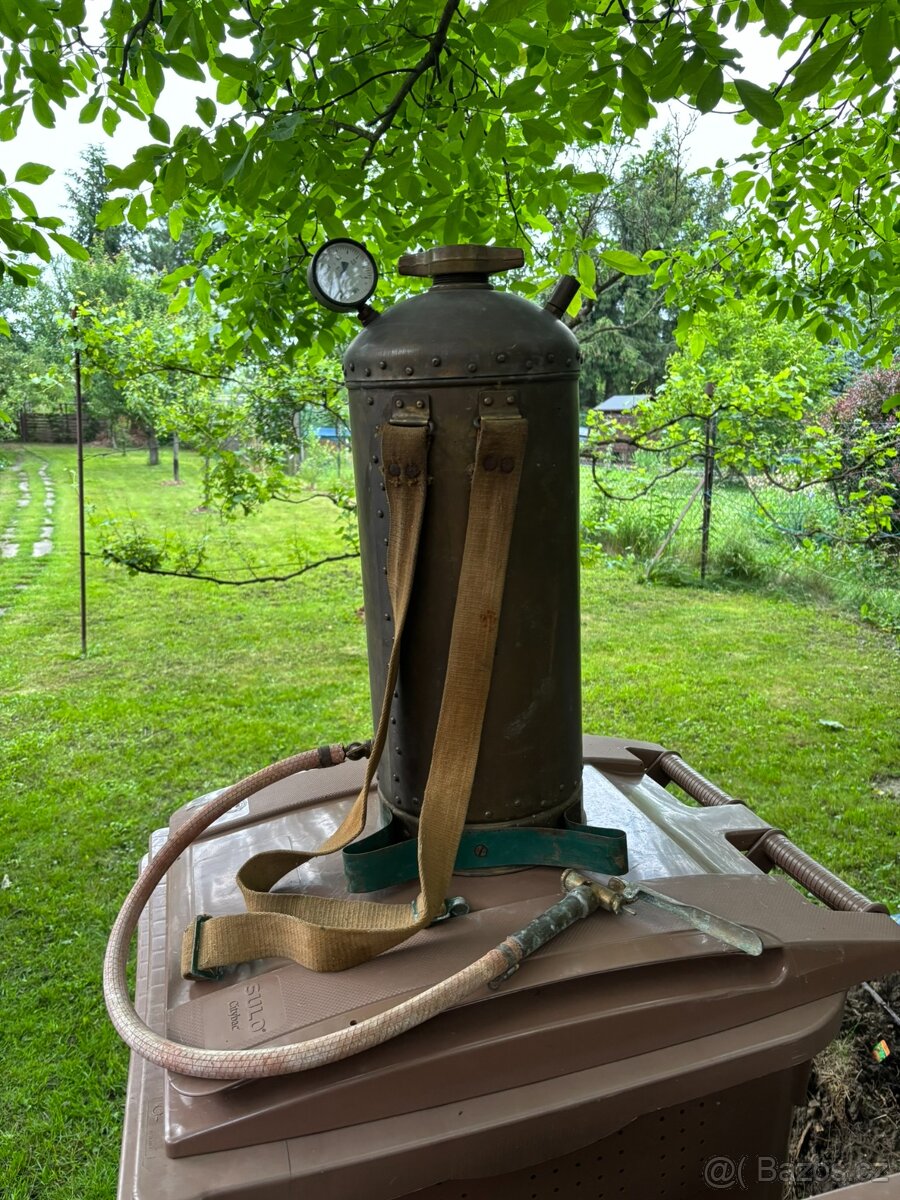 Historický postřikovač