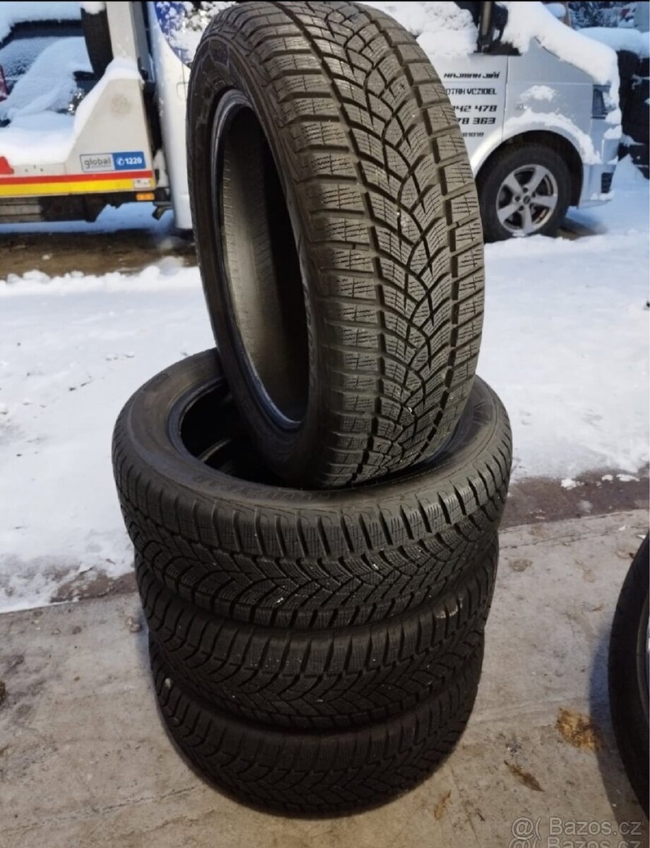 ❄️Zimní sada pneumatik 205/55 R17 95v Goodyear❄️