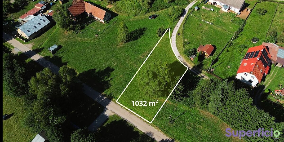 Prodej stavebního pozemku 1032 m²