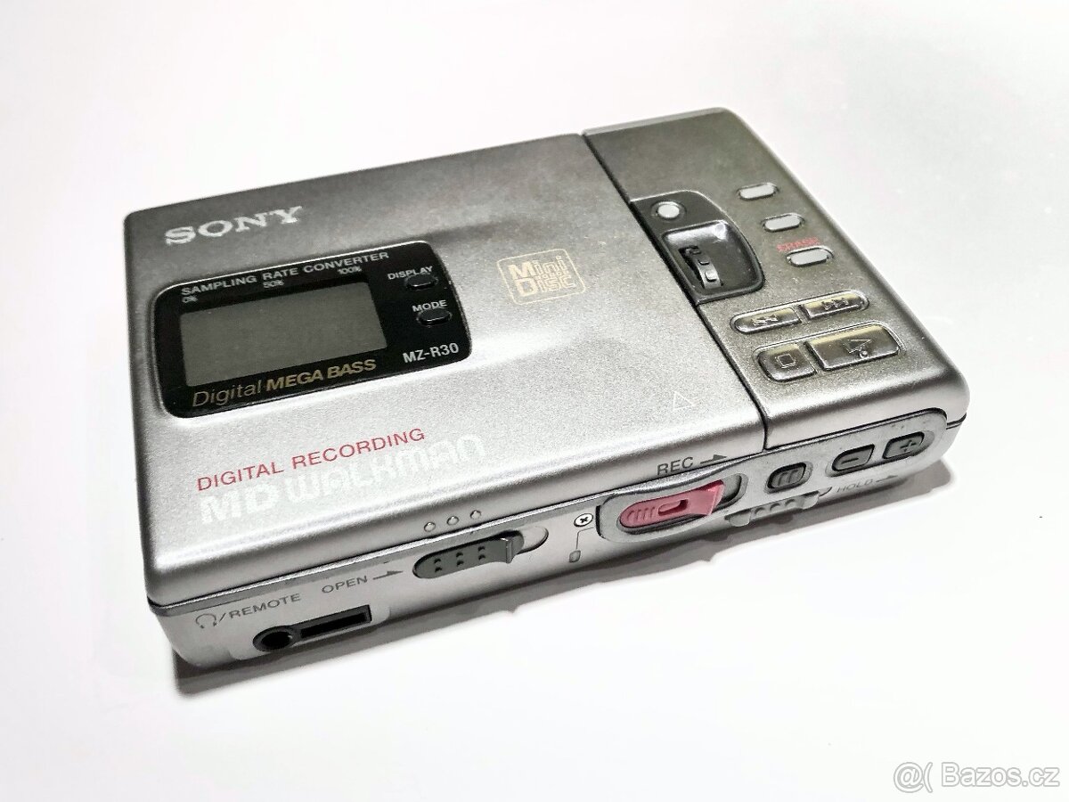 Sony Minidisc MZ-R30 s příslušenstvím