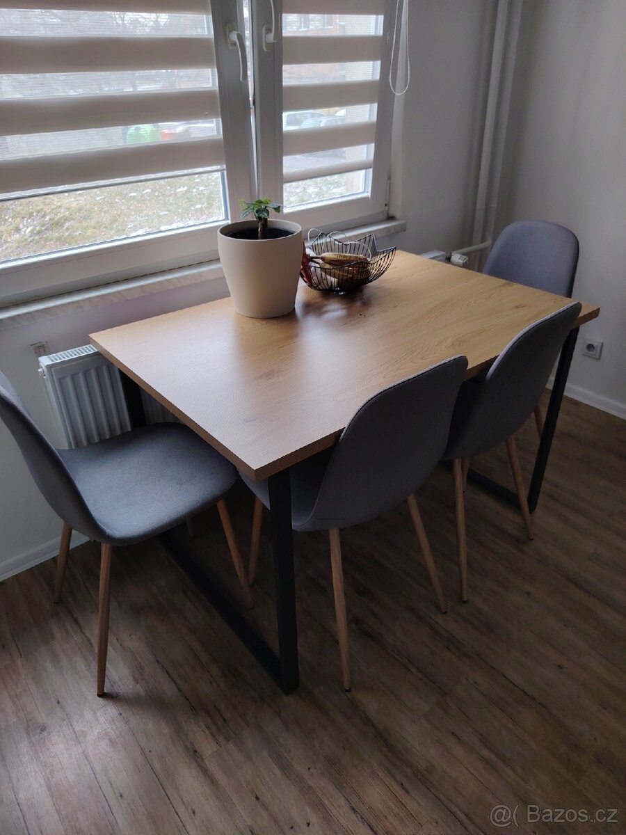 jídelní židle